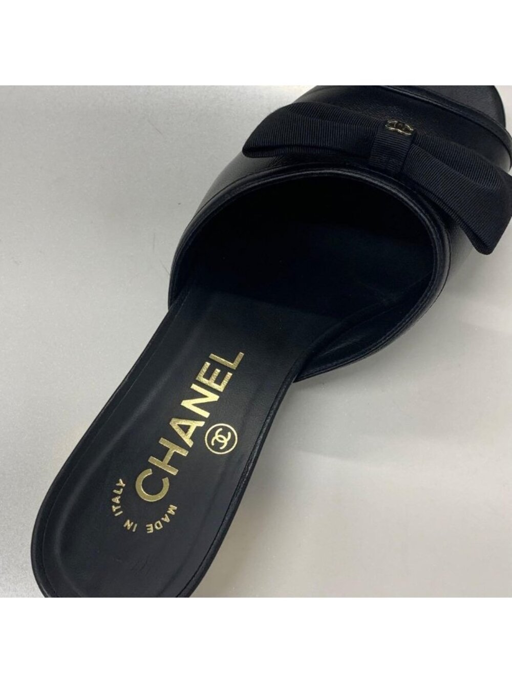 Chanel CC Logo Leather Ribbon Sandals Black - Picture 7 of 11